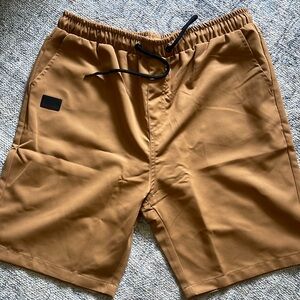 Men's pull on draw string shorts
